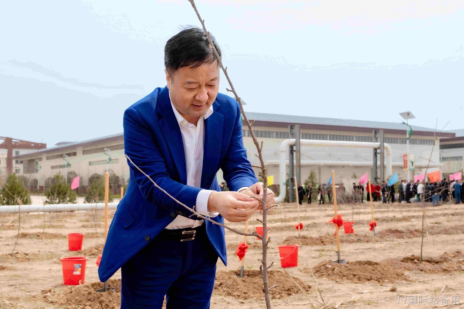 微信图片_20250406192041 微信图片_20250406192041